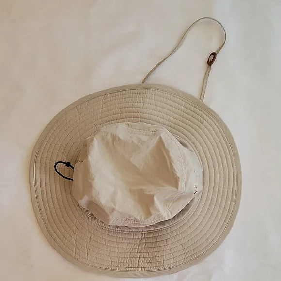 Unixex Columbia Beige Wide Brim Hat - Picture 2 of 8